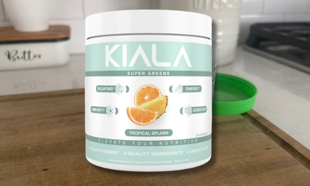 https://legitsupplementreviews.com/wp-content/uploads/2023/10/bloom-vs-kiala-greens-powders-3.jpg